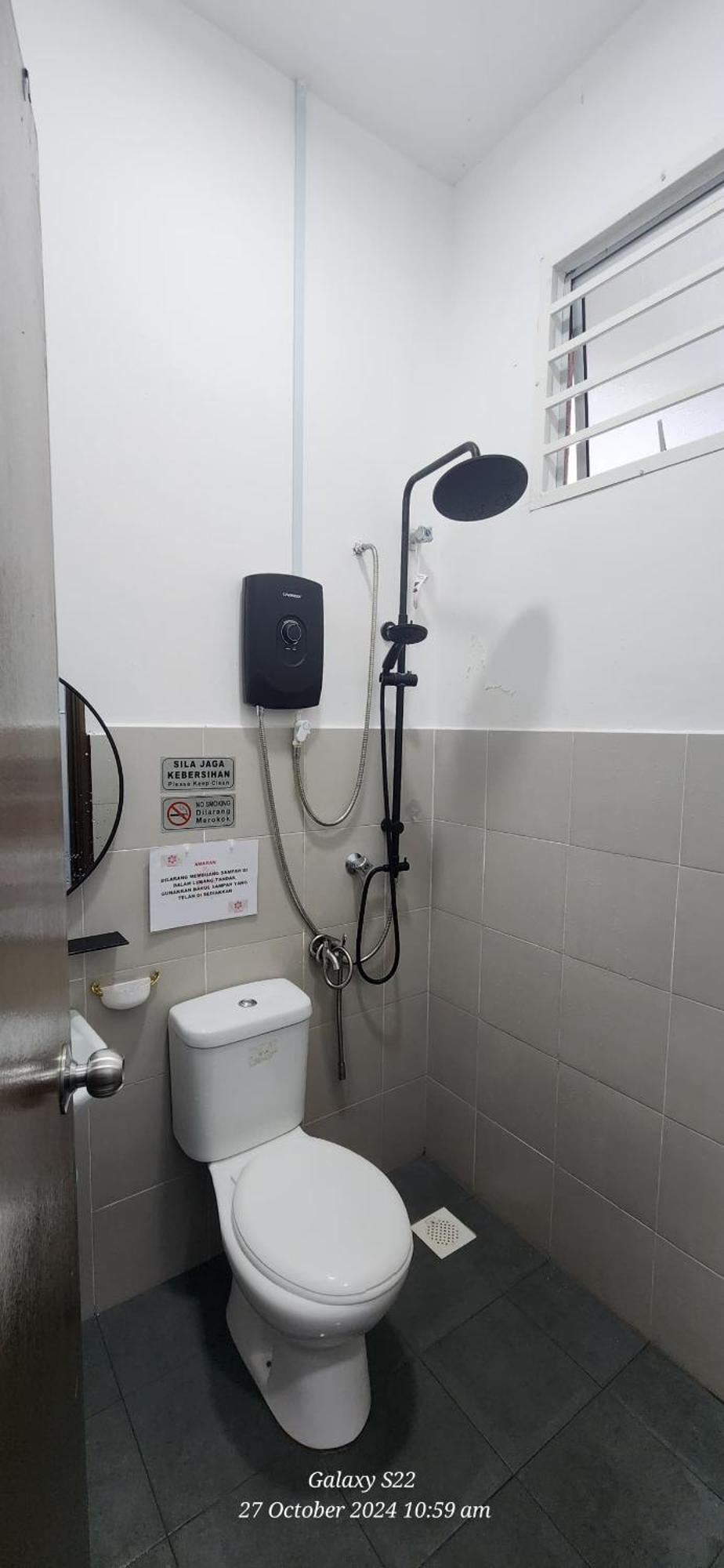 Fazlizasuite Homestay @ Teluk Kemang-Muslim Preferred Порт-Диксон Экстерьер фото